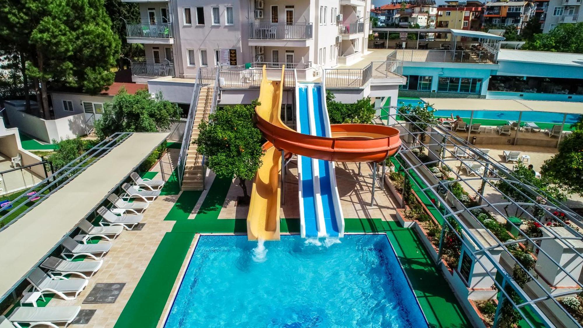 Catty Cats Garden Hotel シダ エクステリア 写真